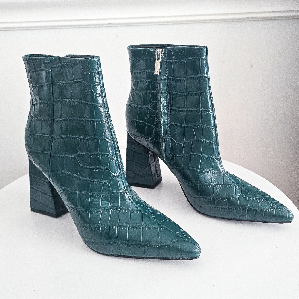 Marc Fisher Kulika green croc embosed pointed toe leather ankle boots - Picture 1 of 10